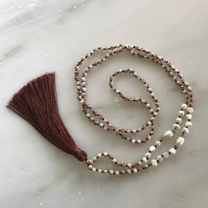 Tassel necklace with fresh water pearl